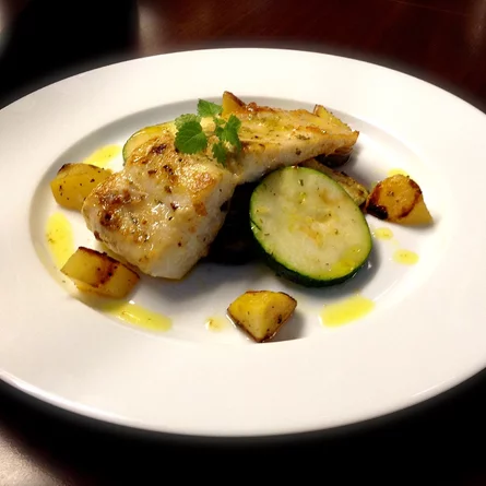 Pečený halibut na cukine Pečený halibut na cukine