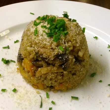 Quinoa so šampiňónmi Quinoa so šampiňónmi