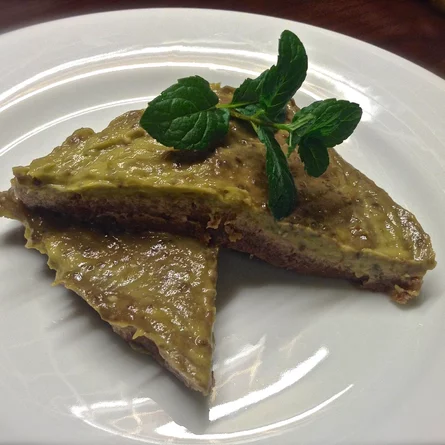 RAW avokádová torta RAW avokádová torta