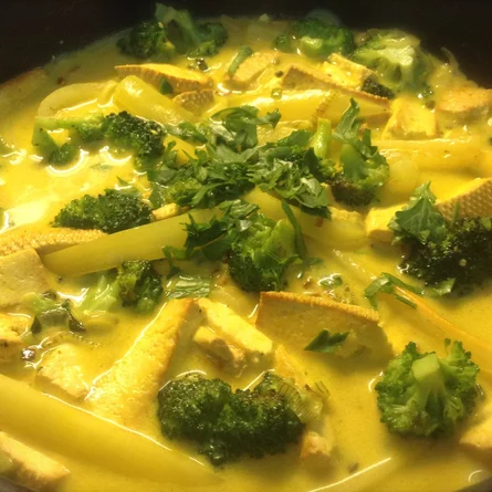 Sójové curry s kokosovým mliekom Sójové curry s kokosovým mliekom